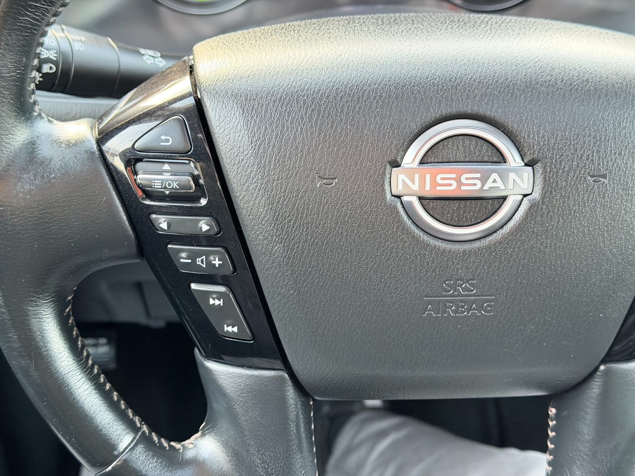 Nissan Armada 4x4 SL 2021