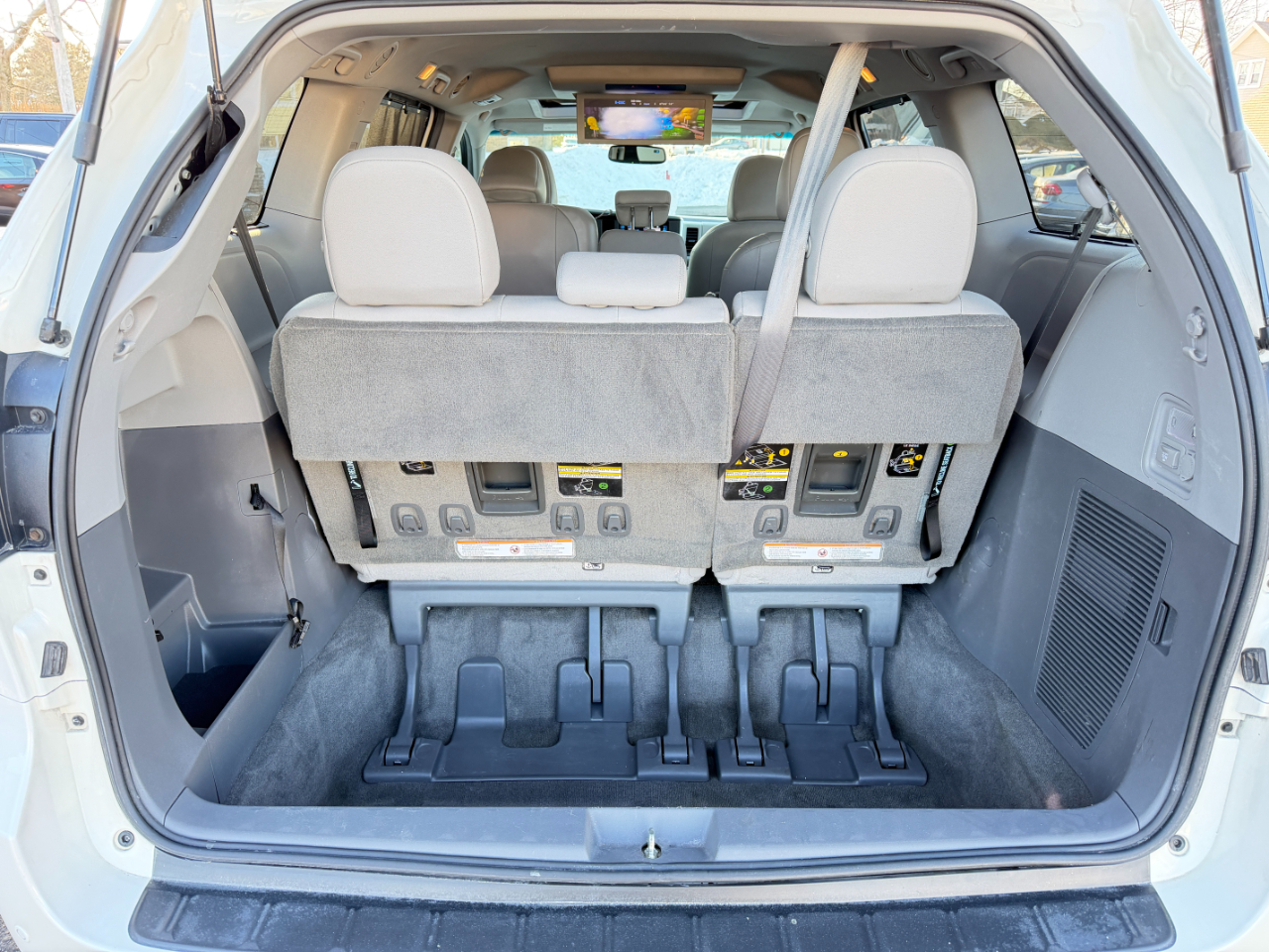 Toyota Sienna XLE Premium FWD 8-Passenger (Natl) 2017