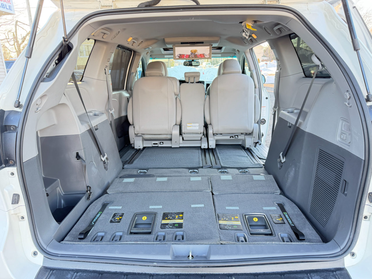 Toyota Sienna XLE Premium FWD 8-Passenger (Natl) 2017