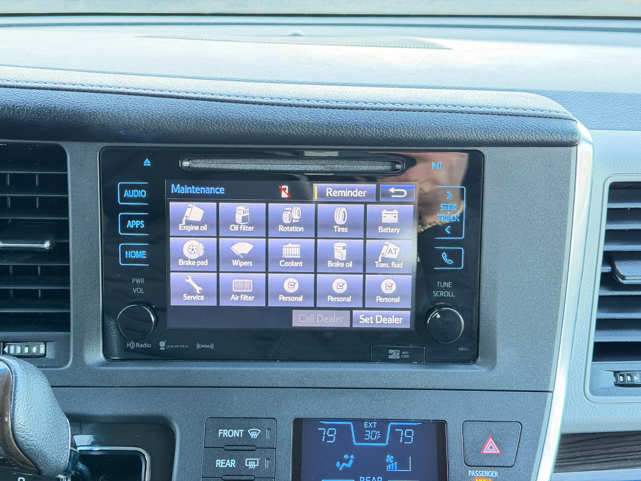 Toyota Sienna XLE Premium FWD 8-Passenger (Natl) 2017