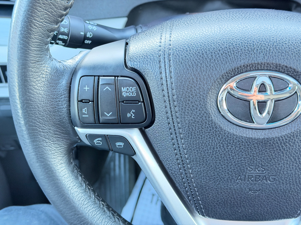 Toyota Sienna XLE Premium FWD 8-Passenger (Natl) 2017