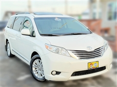 2017 Toyota Sienna 