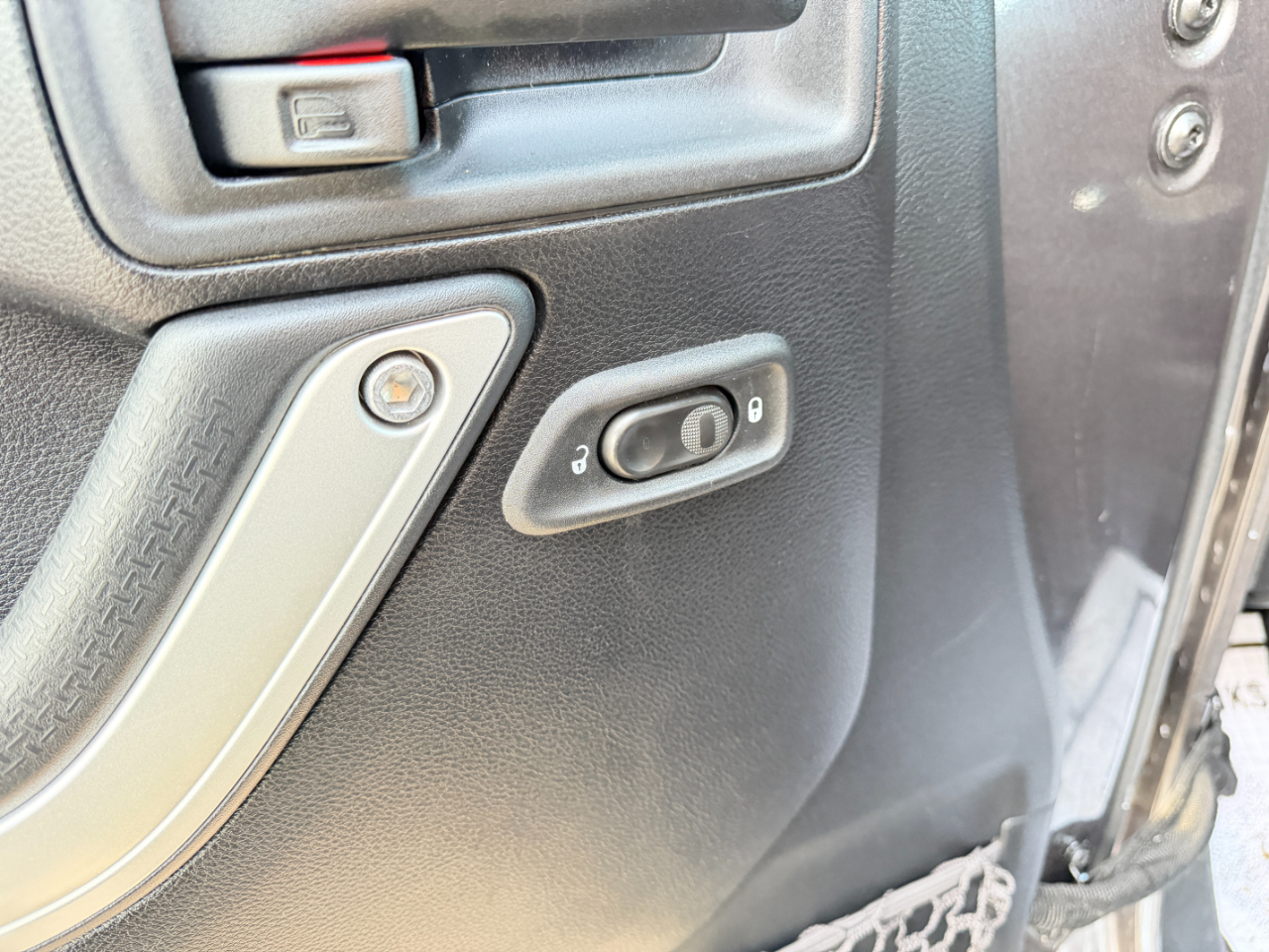 Jeep Wrangler 4WD 2dr Sahara 2014