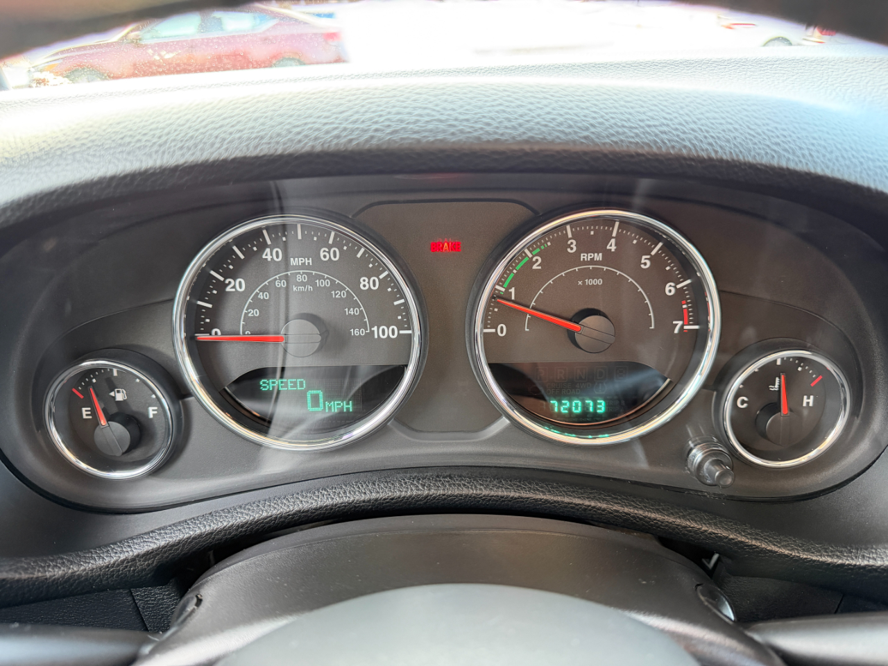 Jeep Wrangler 4WD 2dr Sahara 2014