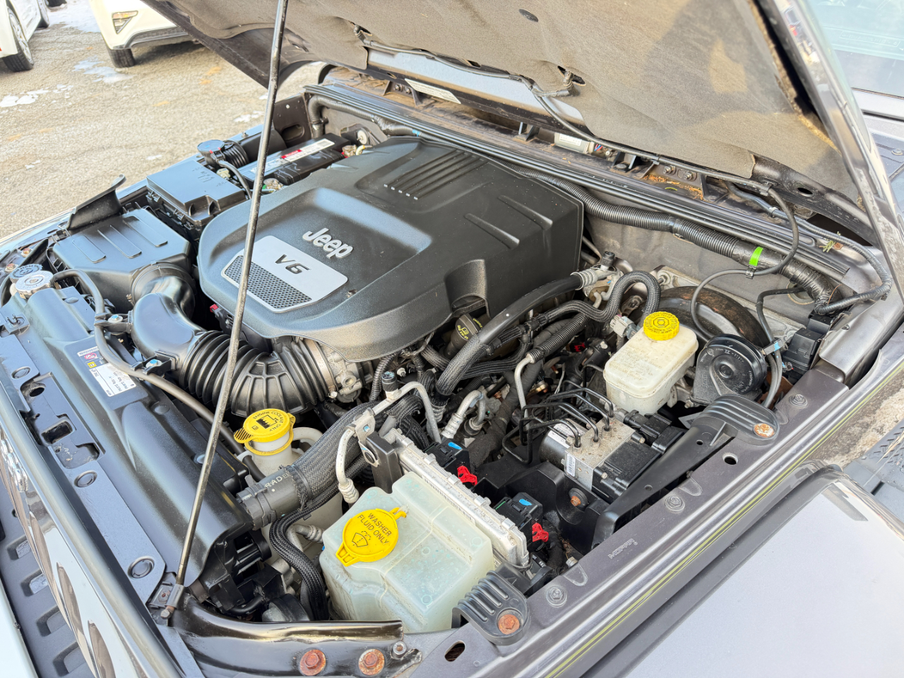 Jeep Wrangler 4WD 2dr Sahara 2014