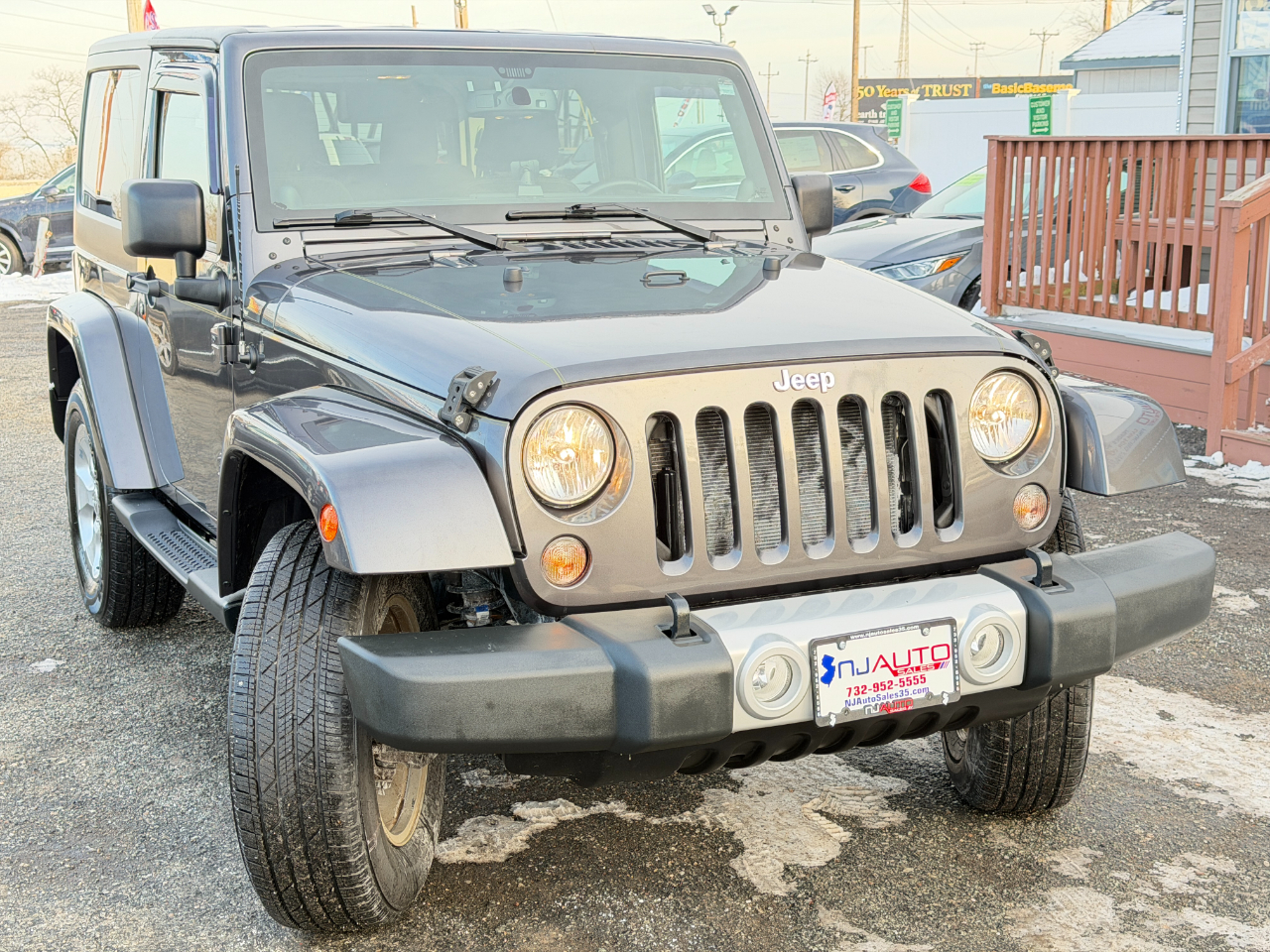 Jeep Wrangler 4WD 2dr Sahara 2014