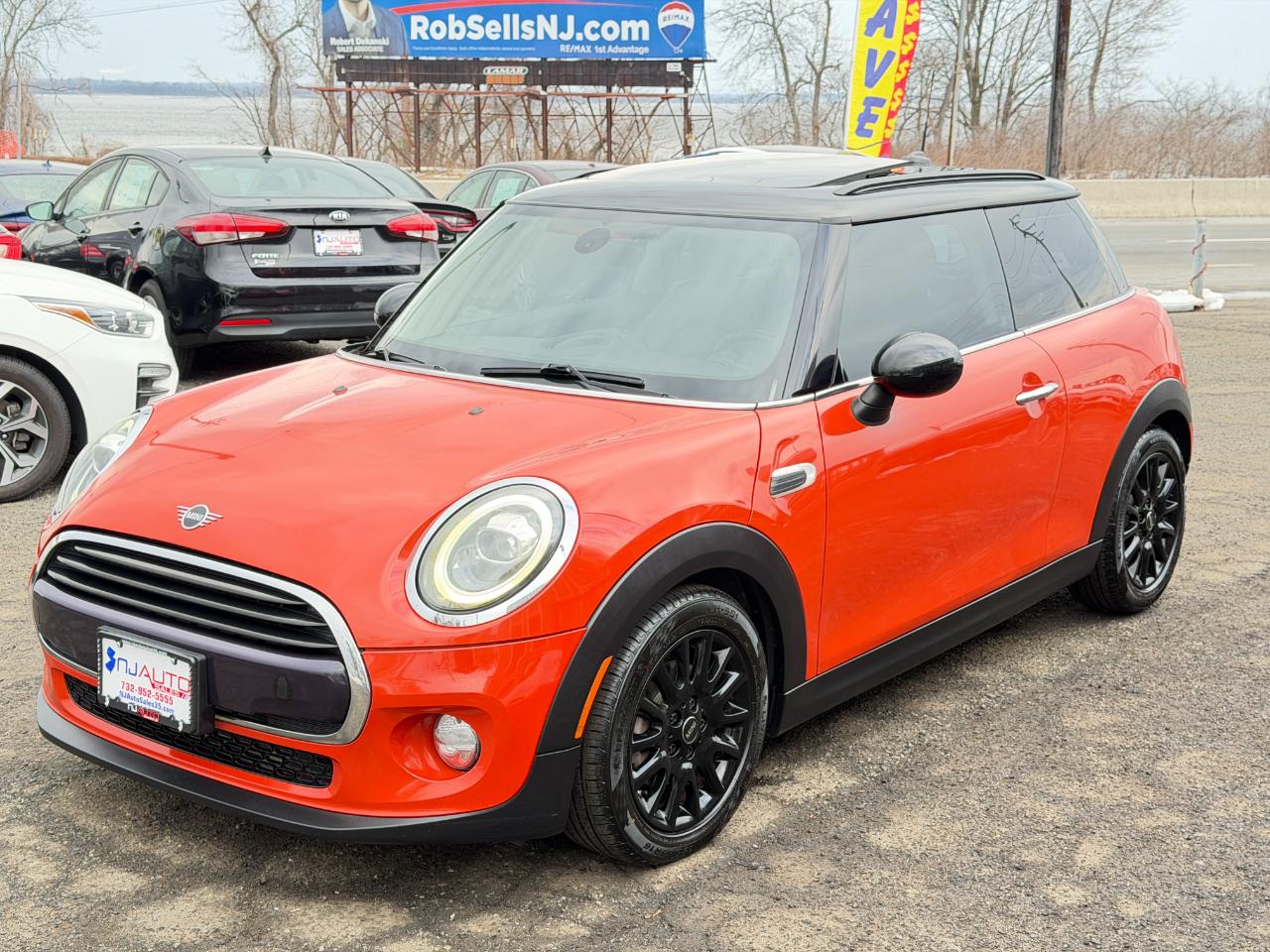 MINI Hardtop 2 Door Cooper FWD 2019