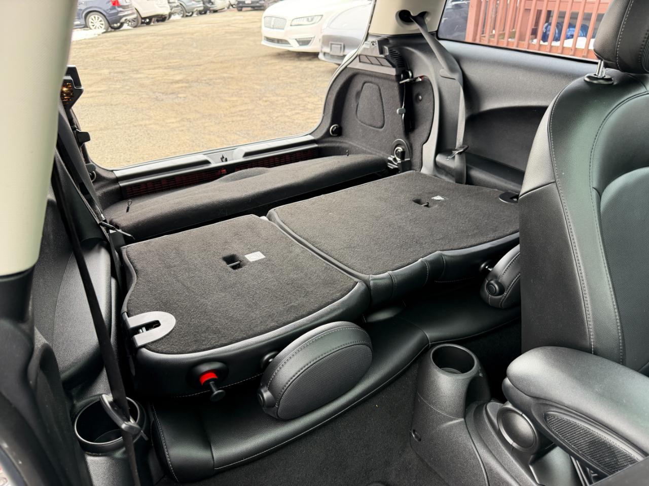 MINI Hardtop 2 Door Cooper FWD 2019