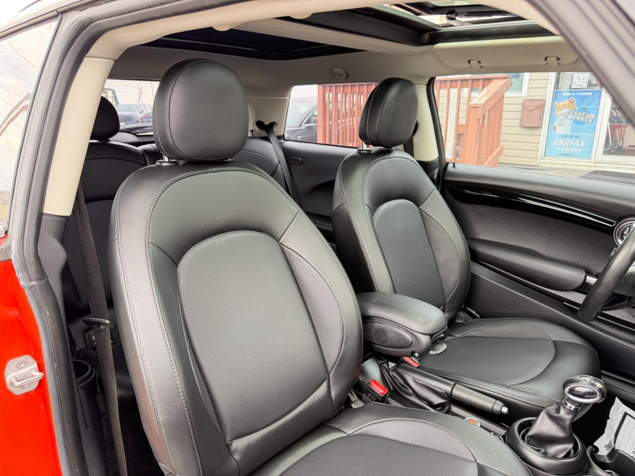 MINI Hardtop 2 Door Cooper FWD 2019