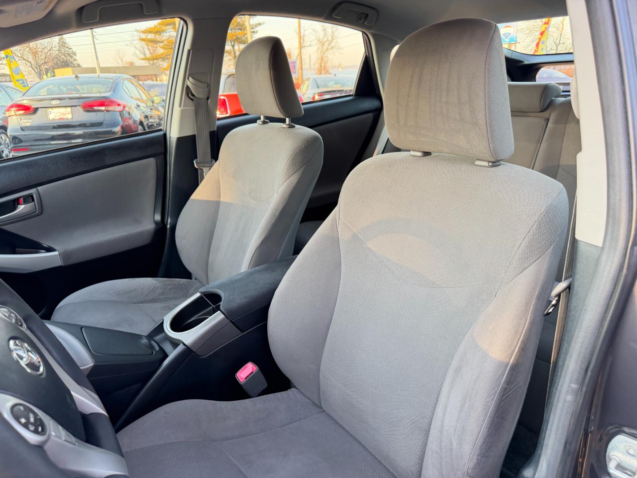 Toyota Prius 5dr HB One (Natl) 2013