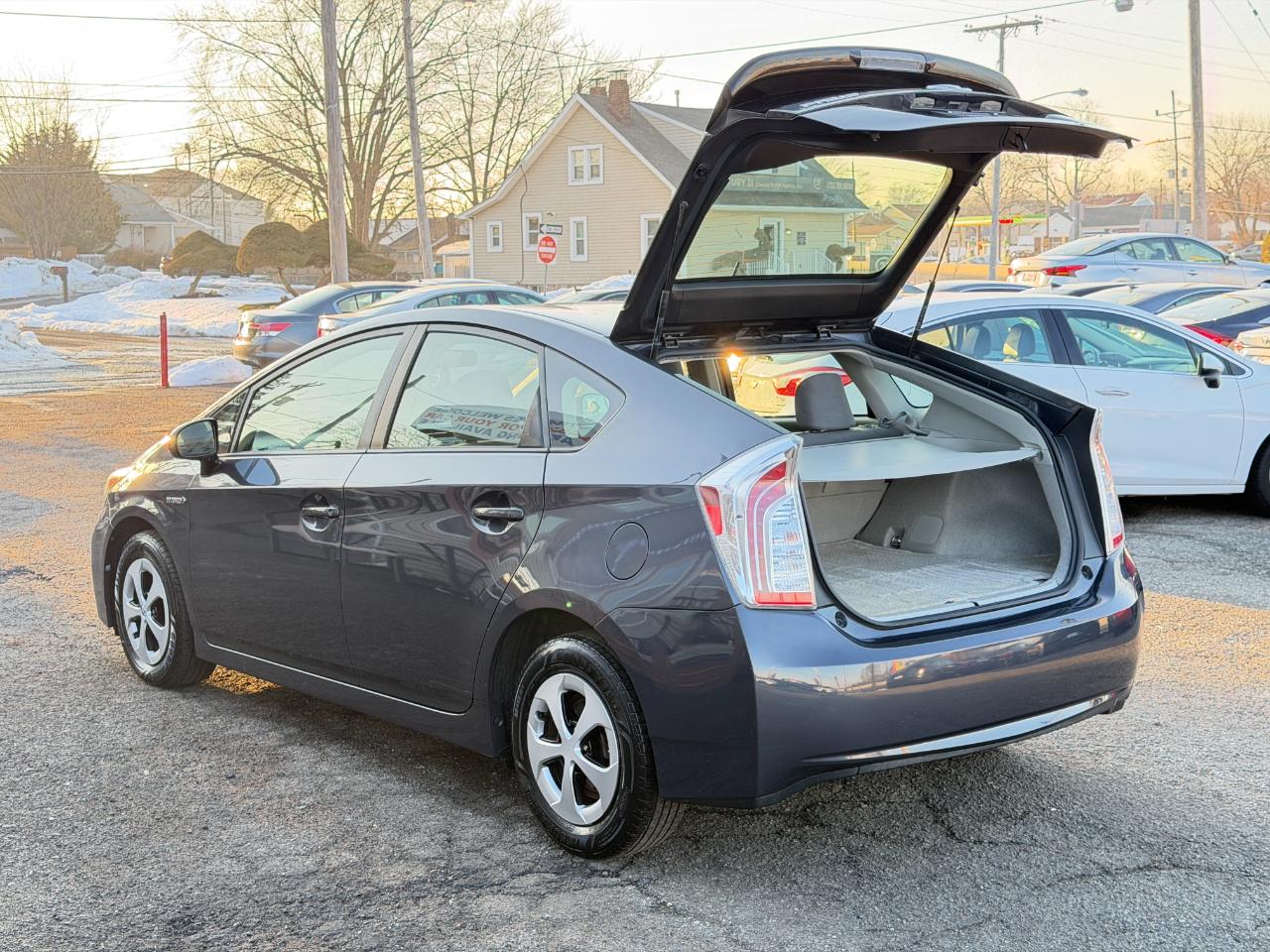 Toyota Prius 5dr HB One (Natl) 2013