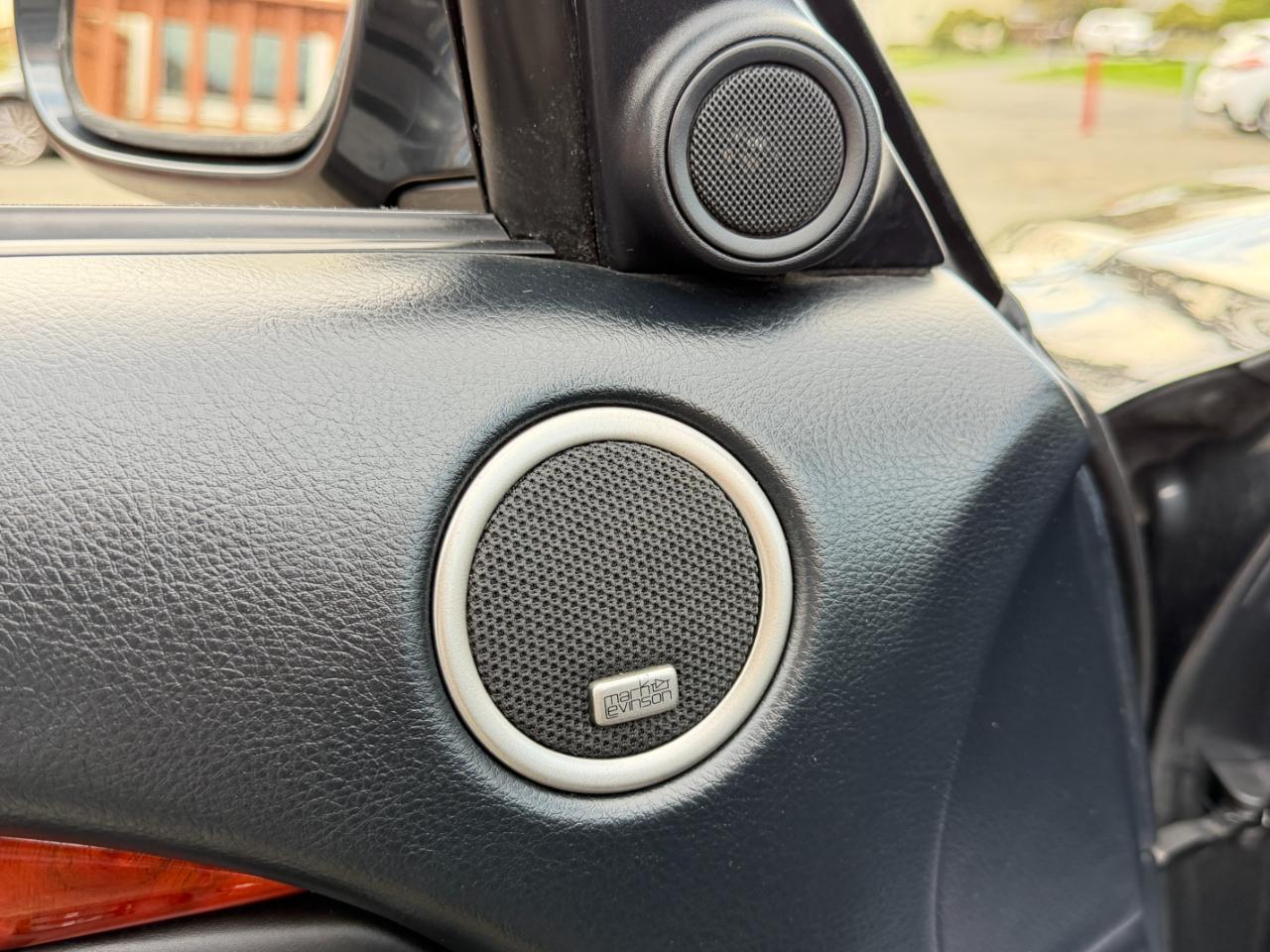 Lexus SC 430 2dr Convertible 2006