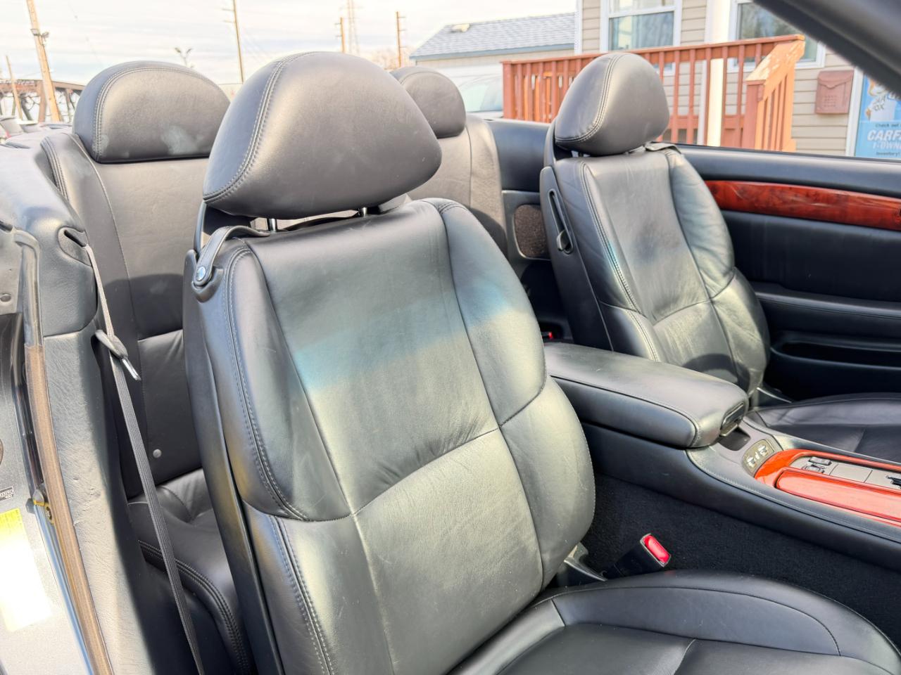 Lexus SC 430 2dr Convertible 2006