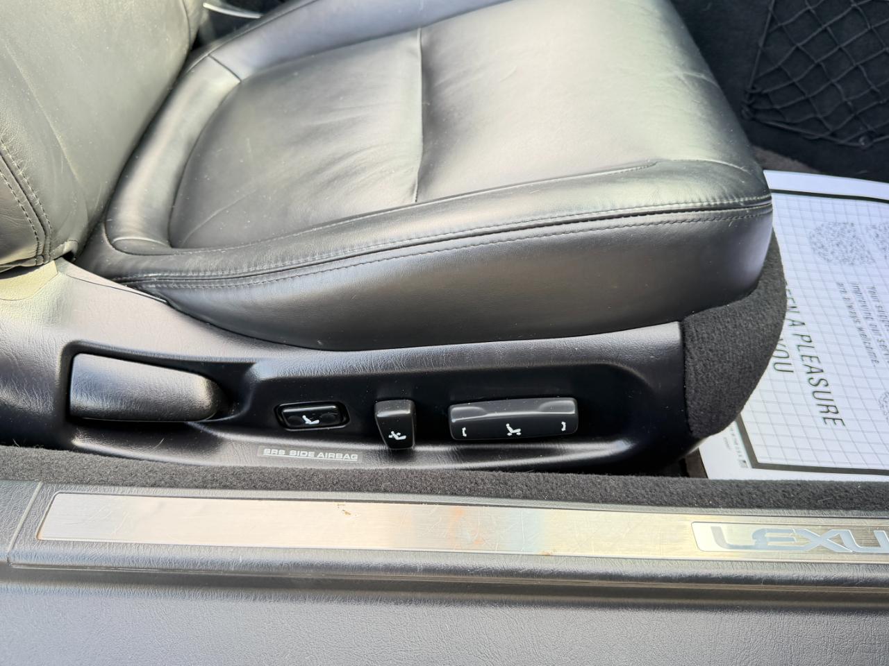 Lexus SC 430 2dr Convertible 2006