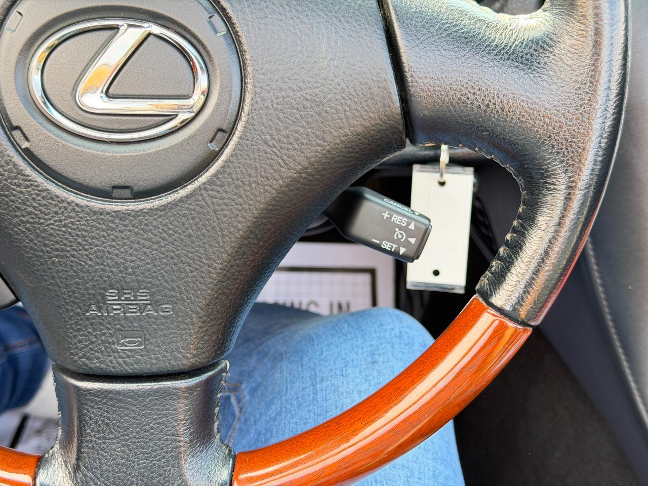 Lexus SC 430 2dr Convertible 2006