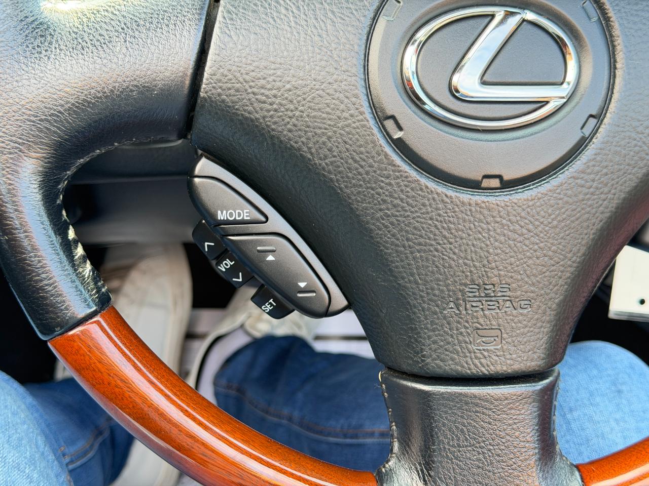 Lexus SC 430 2dr Convertible 2006