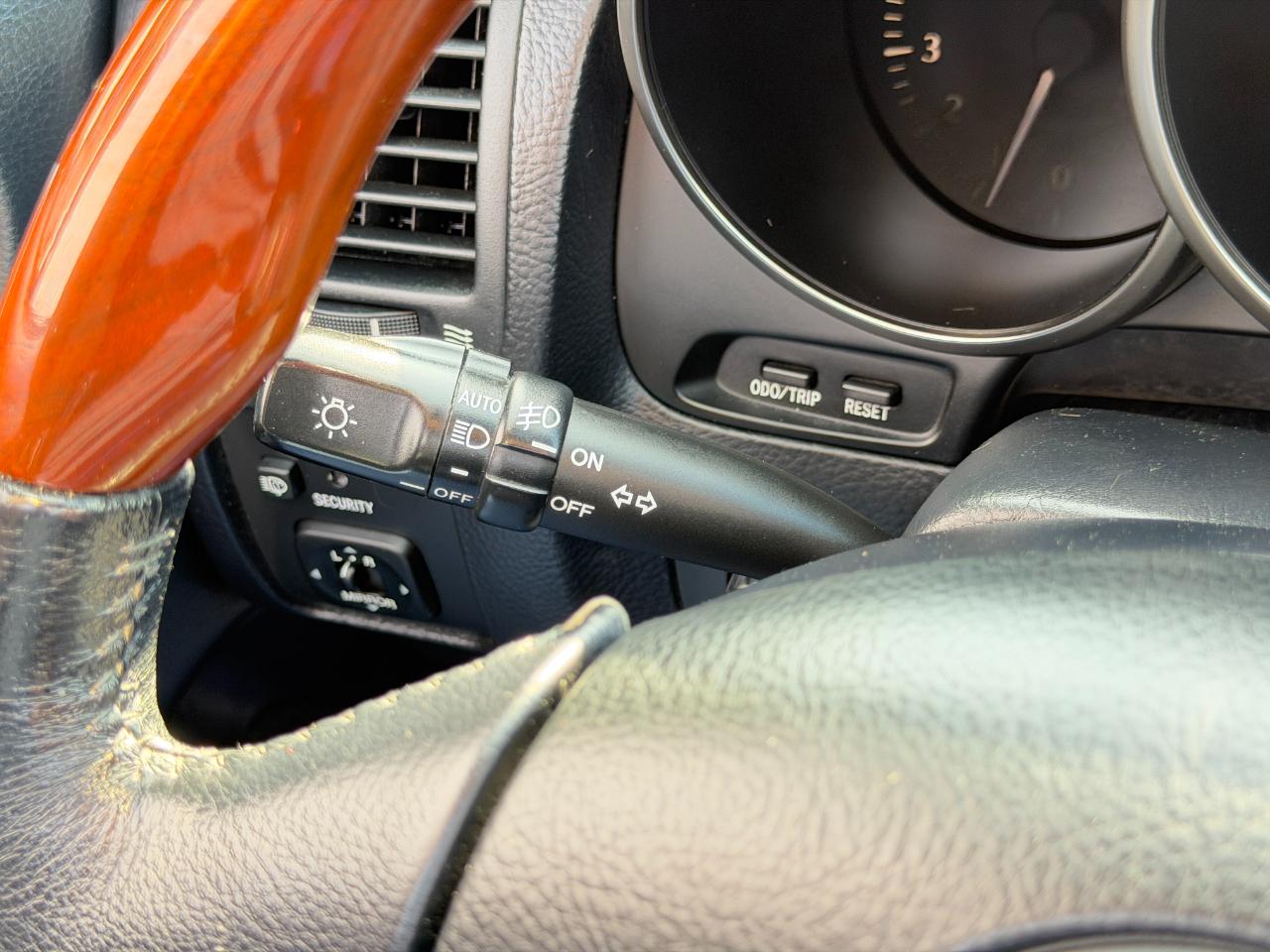 Lexus SC 430 2dr Convertible 2006