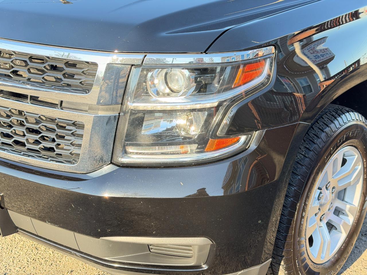 Chevrolet Suburban 4WD 4dr LT 2020