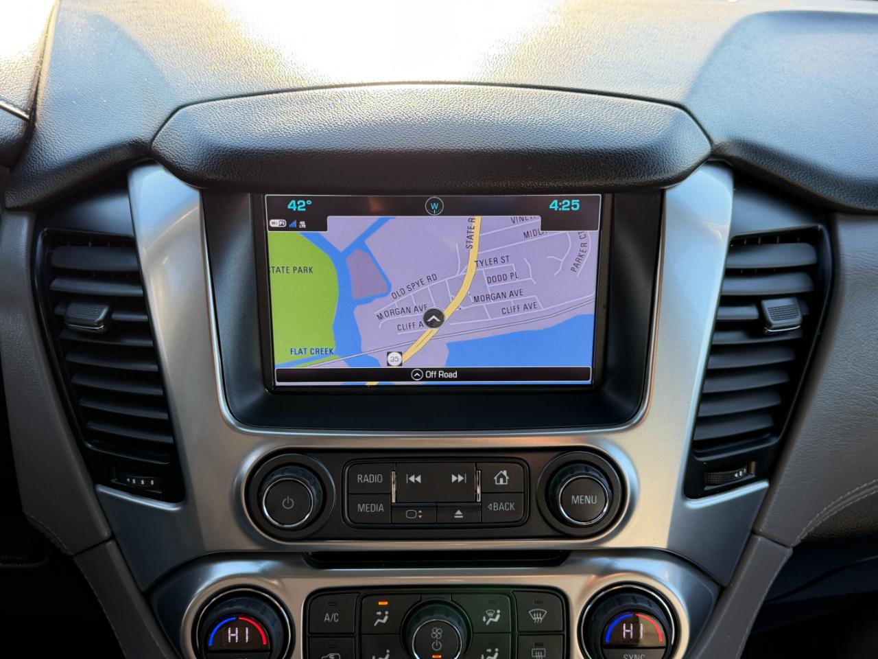 Chevrolet Suburban 4WD 4dr LT 2020