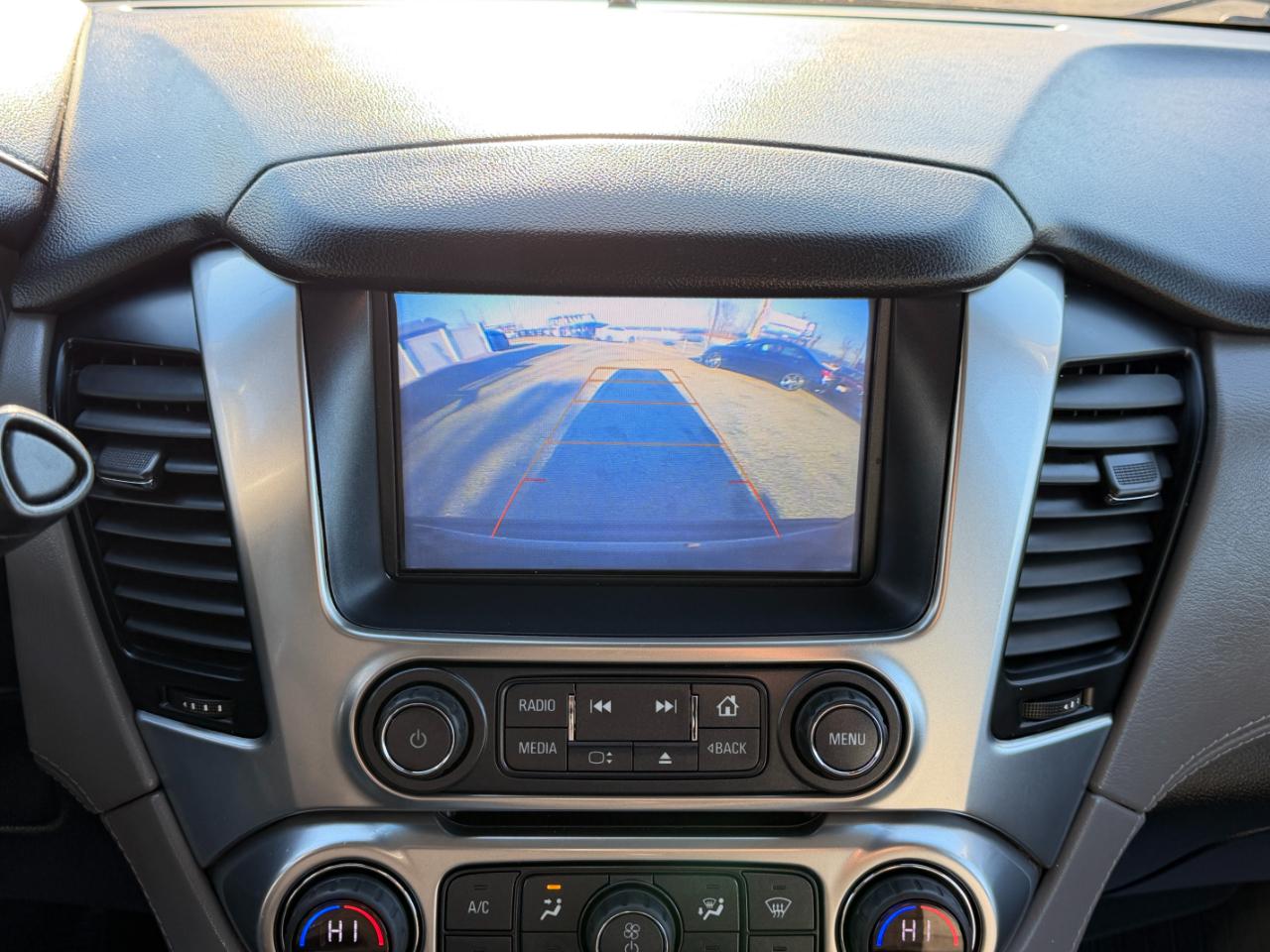 Chevrolet Suburban 4WD 4dr LT 2020