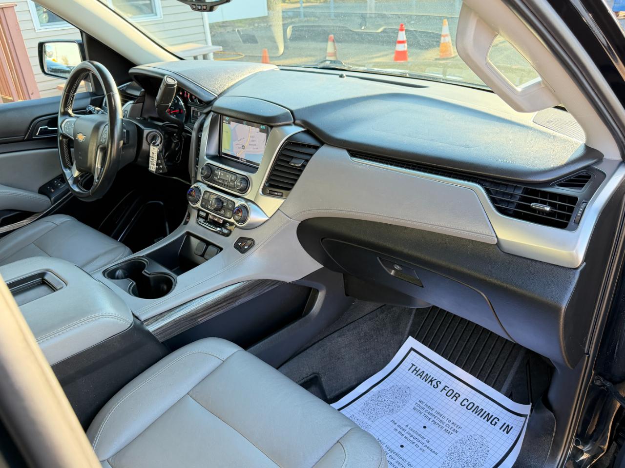 Chevrolet Suburban 4WD 4dr LT 2020