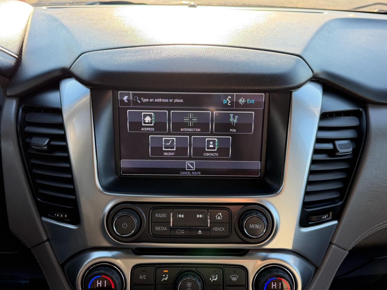 Chevrolet Suburban 4WD 4dr LT 2020