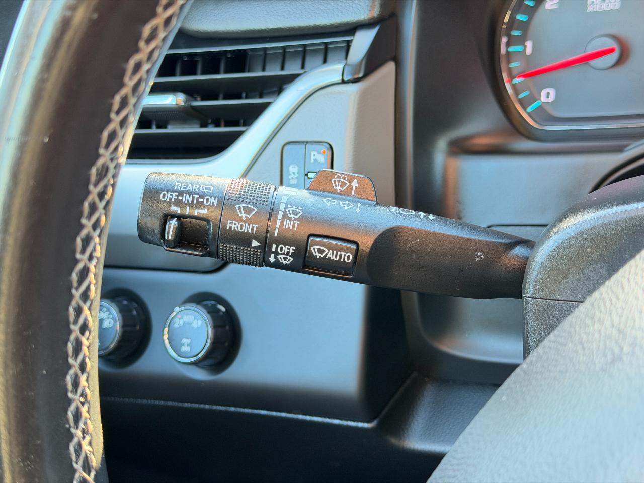 Chevrolet Suburban 4WD 4dr LT 2020