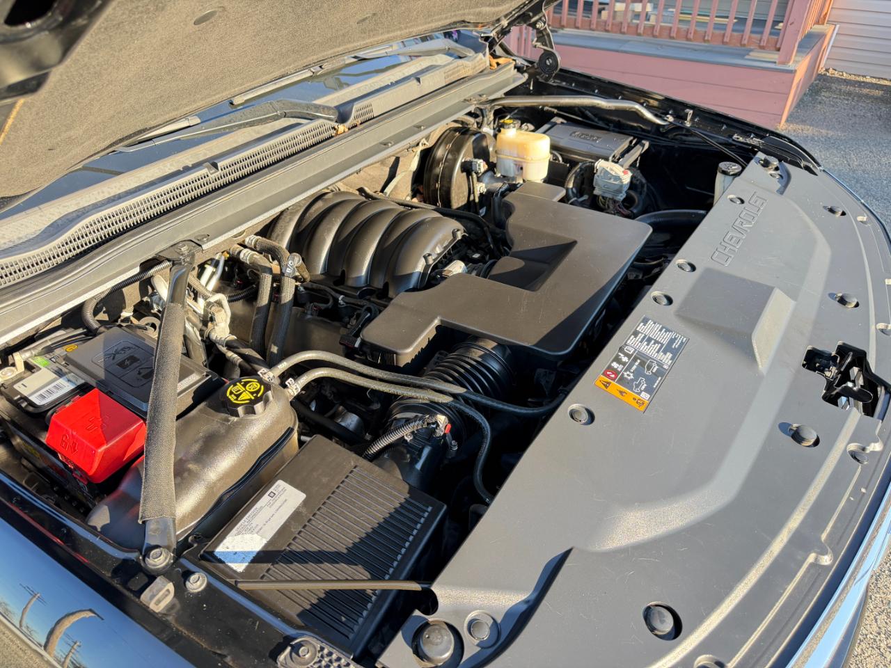 Chevrolet Suburban 4WD 4dr LT 2020