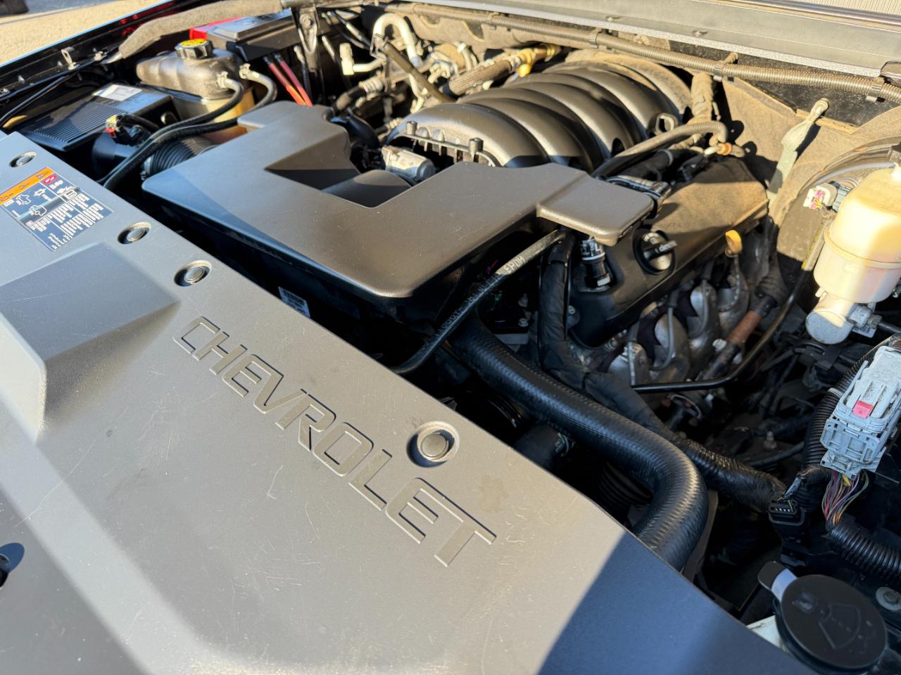 Chevrolet Suburban 4WD 4dr LT 2020