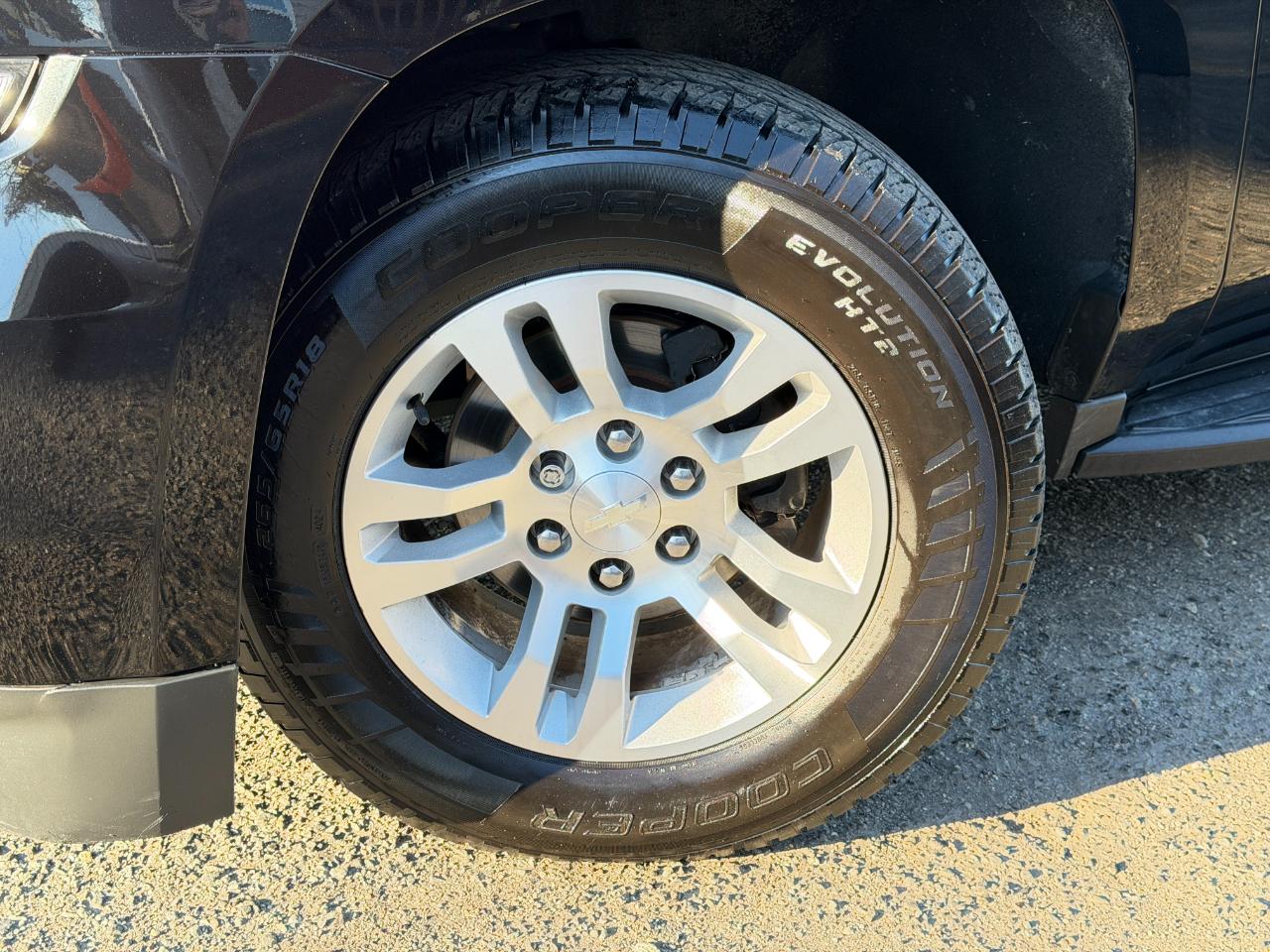 Chevrolet Suburban 4WD 4dr LT 2020