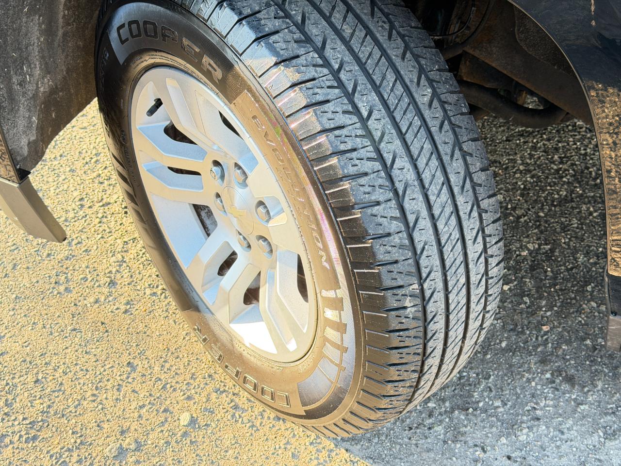 Chevrolet Suburban 4WD 4dr LT 2020