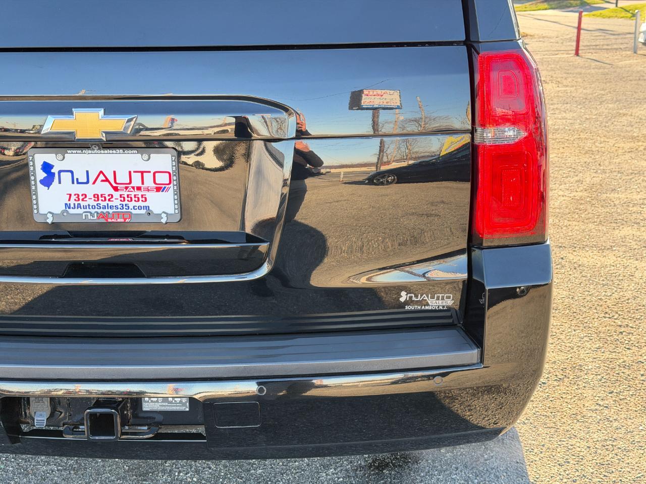 Chevrolet Suburban 4WD 4dr LT 2020