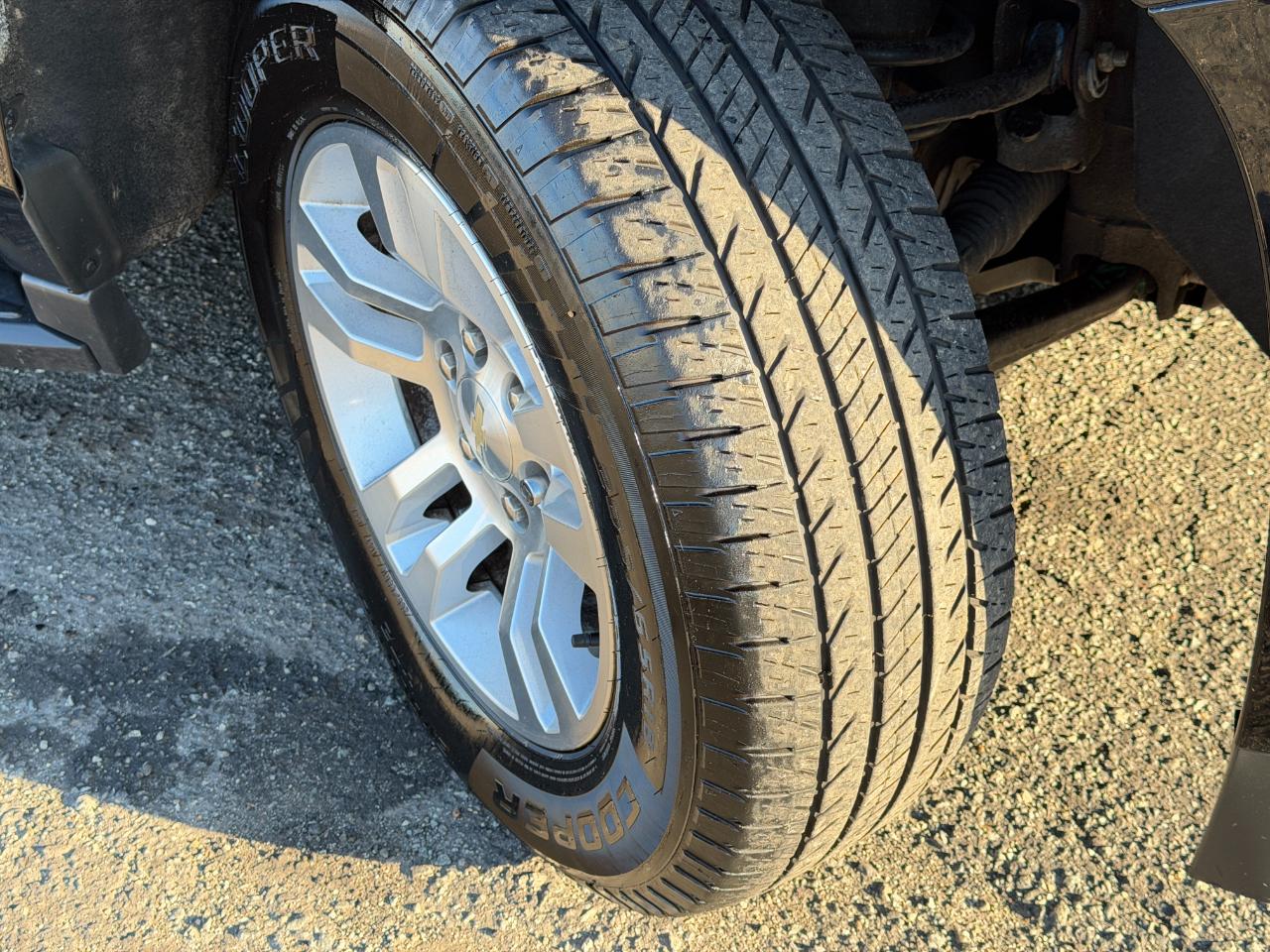 Chevrolet Suburban 4WD 4dr LT 2020