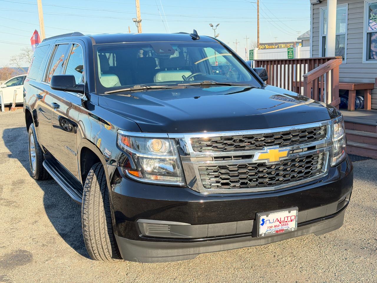 Chevrolet Suburban 4WD 4dr LT 2020