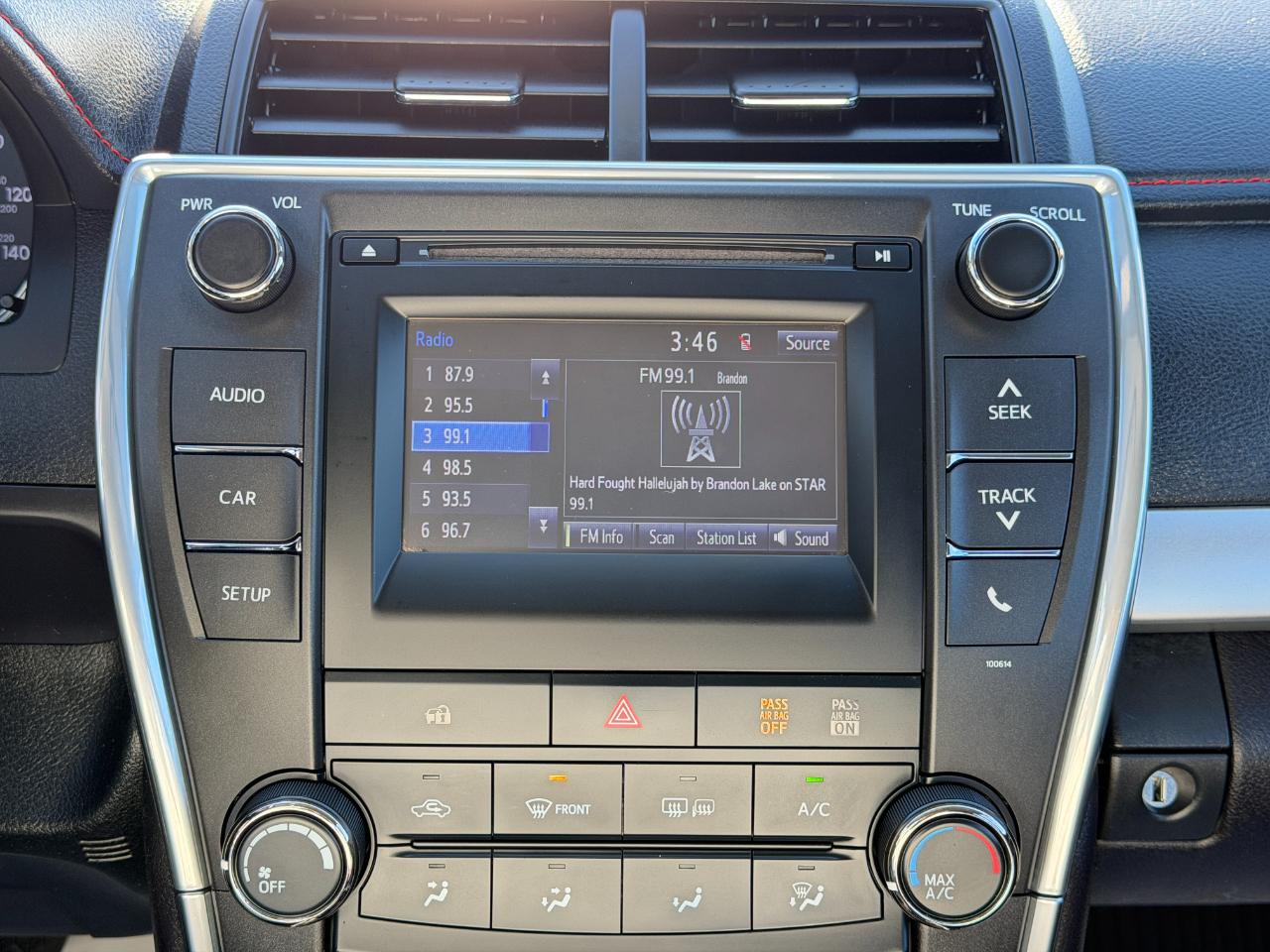 Toyota Camry SE 4D Sedan 2017