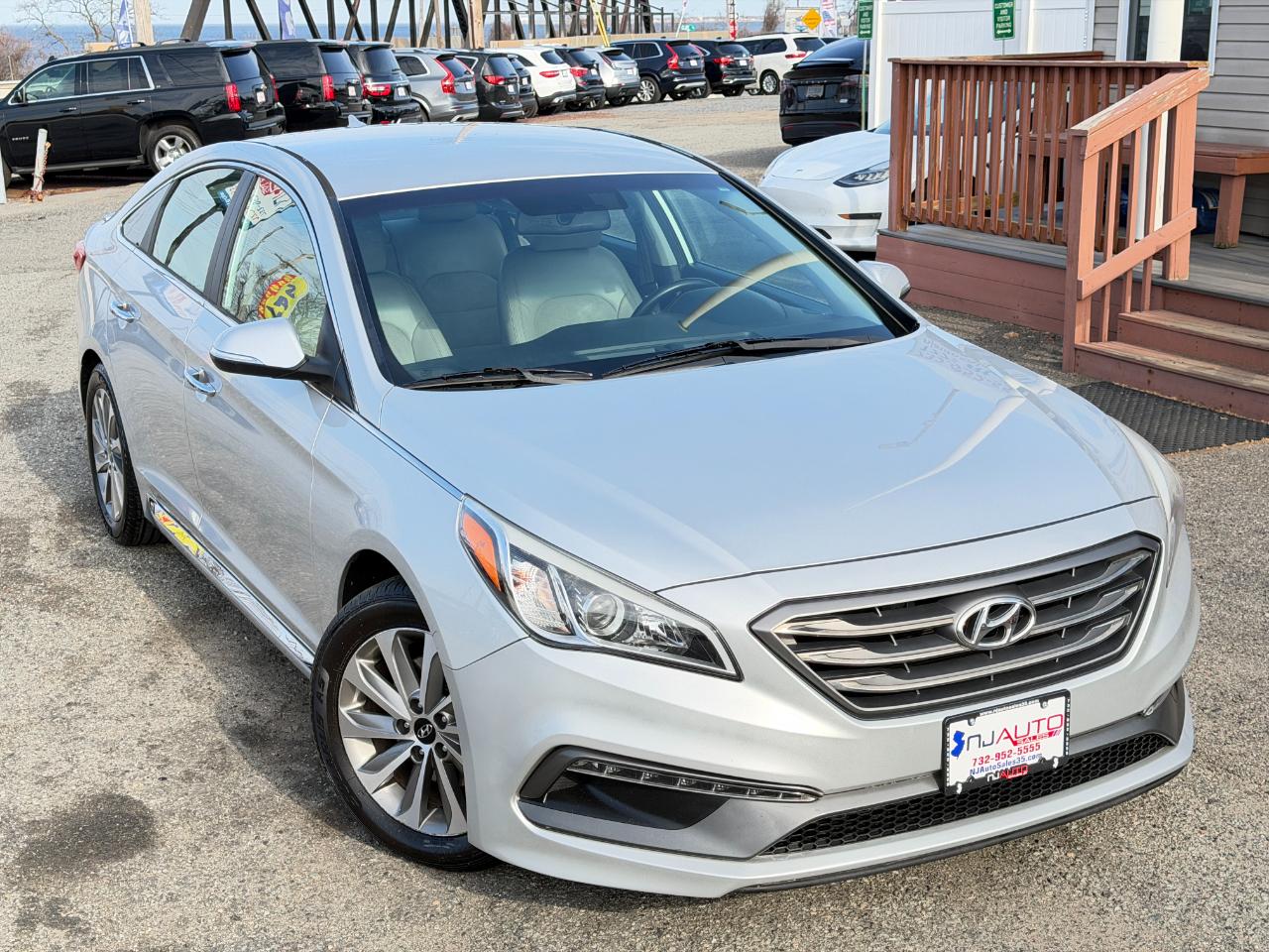 Hyundai Sonata 4dr Sdn 2.4L Sport PZEV 2015