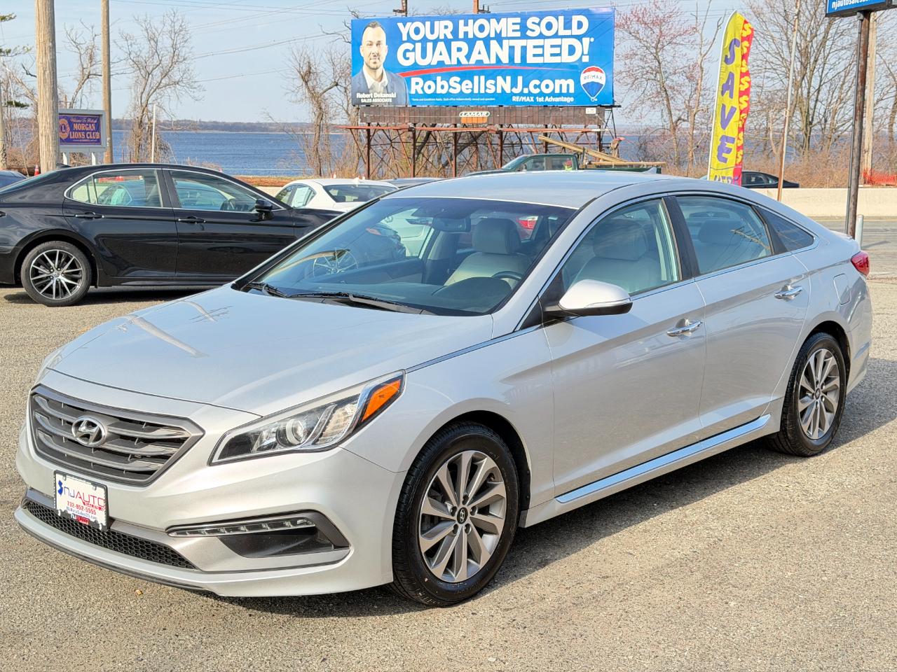 Hyundai Sonata 4dr Sdn 2.4L Sport PZEV 2015