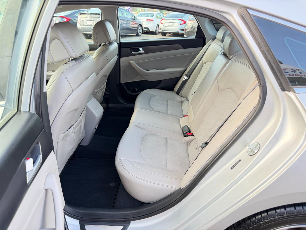 Hyundai Sonata 4dr Sdn 2.4L Sport PZEV 2015