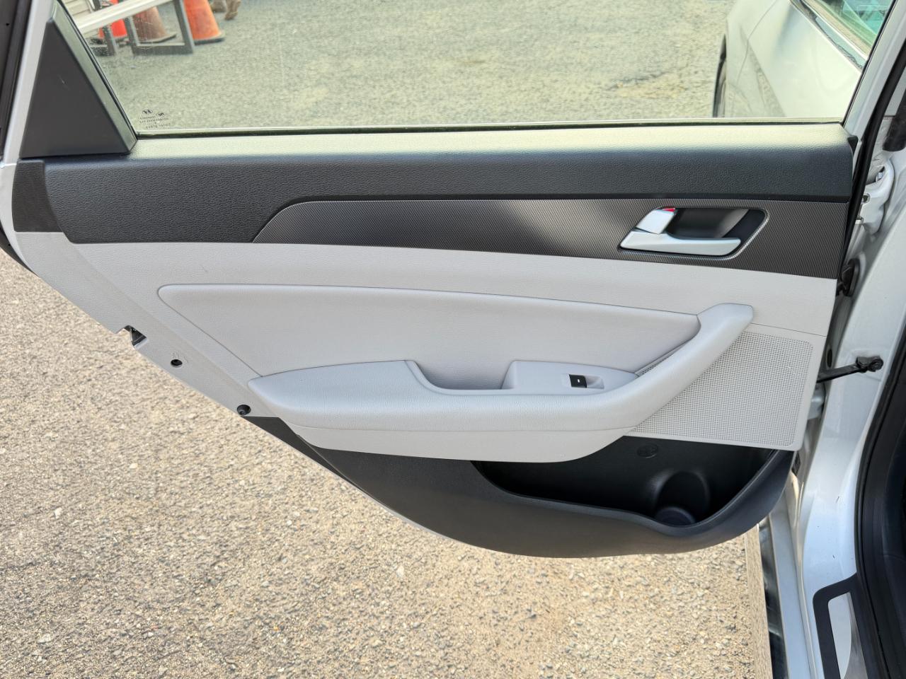 Hyundai Sonata 4dr Sdn 2.4L Sport PZEV 2015