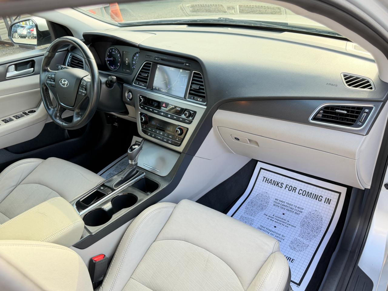 Hyundai Sonata 4dr Sdn 2.4L Sport PZEV 2015