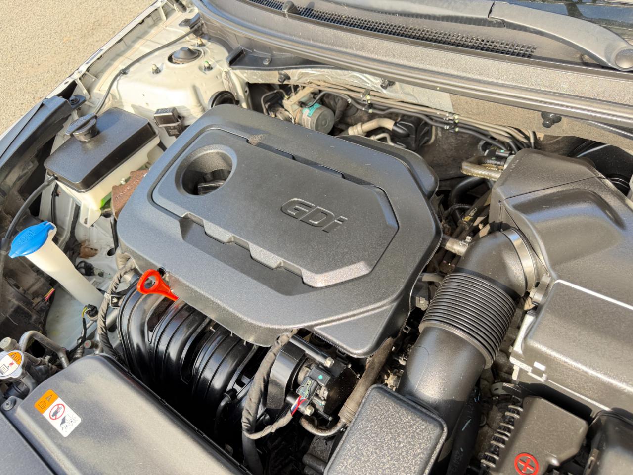 Hyundai Sonata 4dr Sdn 2.4L Sport PZEV 2015