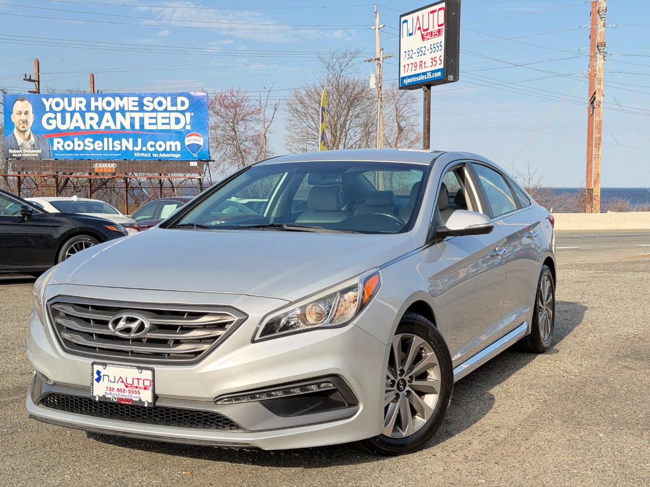 Hyundai Sonata 4dr Sdn 2.4L Sport PZEV 2015