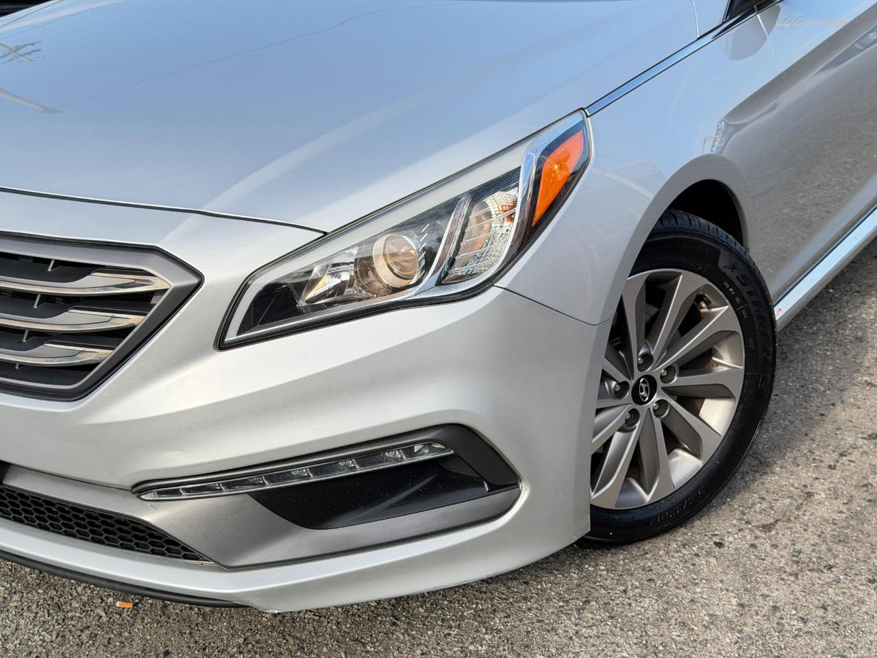Hyundai Sonata 4dr Sdn 2.4L Sport PZEV 2015