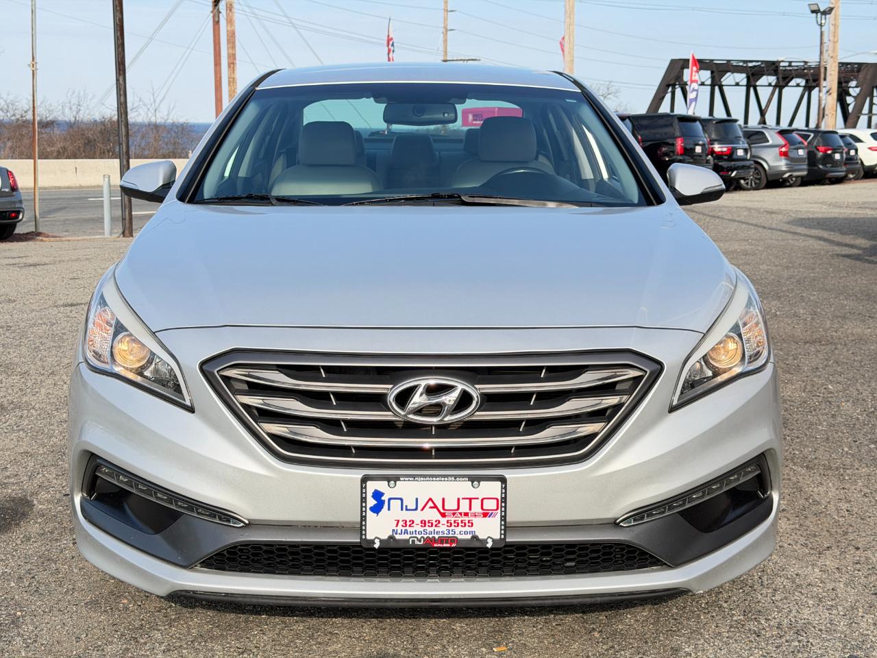 Hyundai Sonata 4dr Sdn 2.4L Sport PZEV 2015