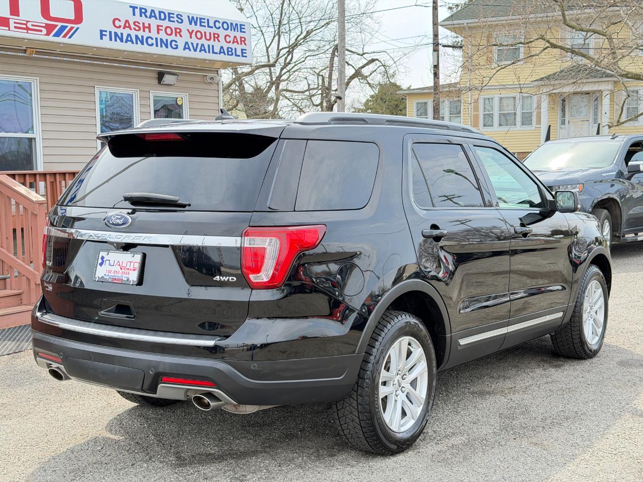 Ford Explorer XLT 4WD 2018