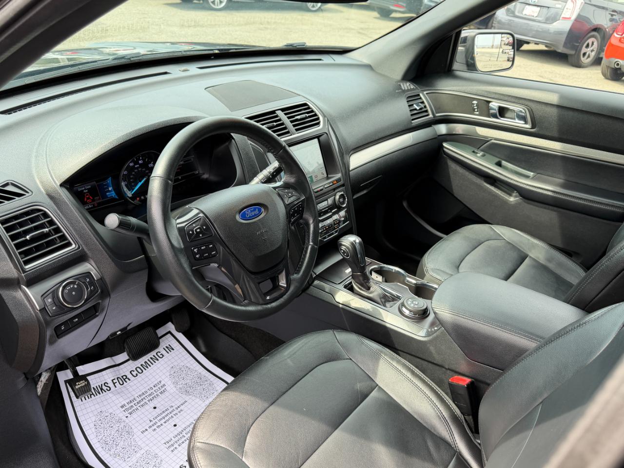 Ford Explorer XLT 4WD 2018