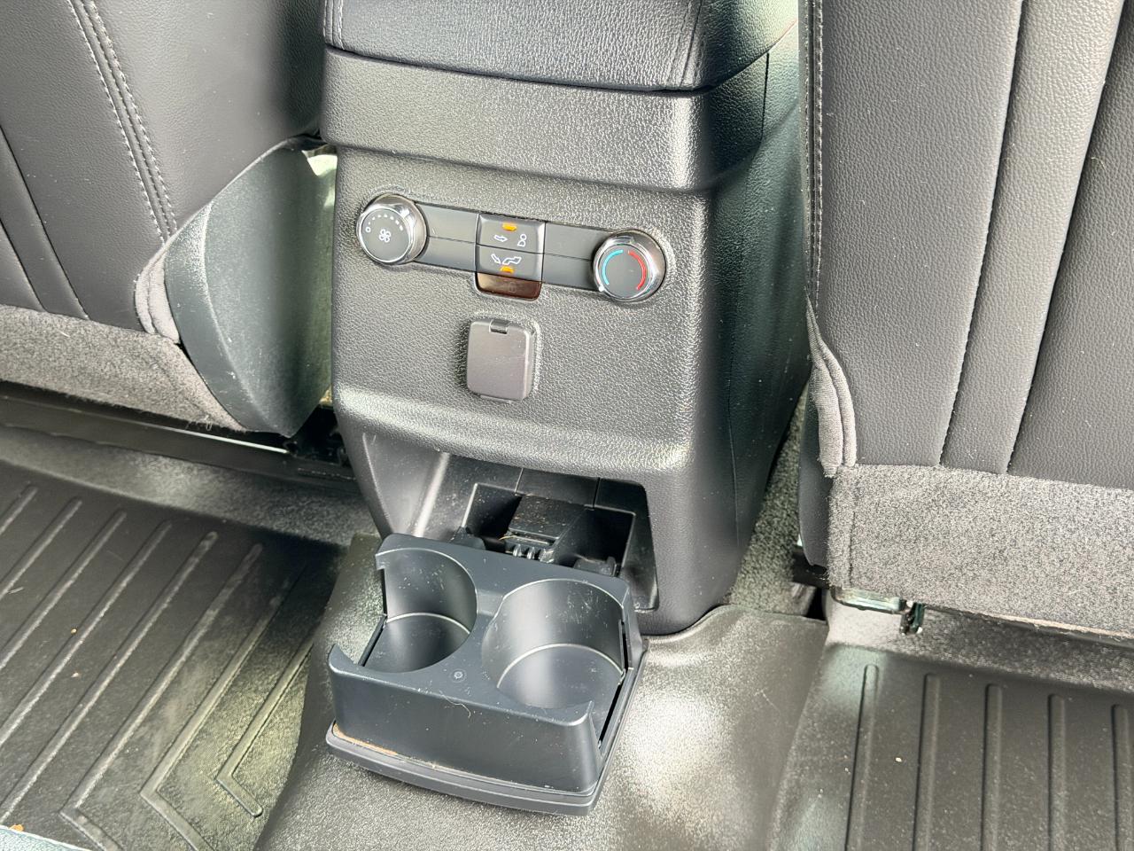 Ford Explorer XLT 4WD 2018