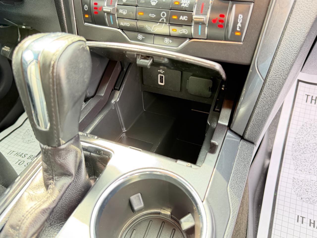 Ford Explorer XLT 4WD 2018