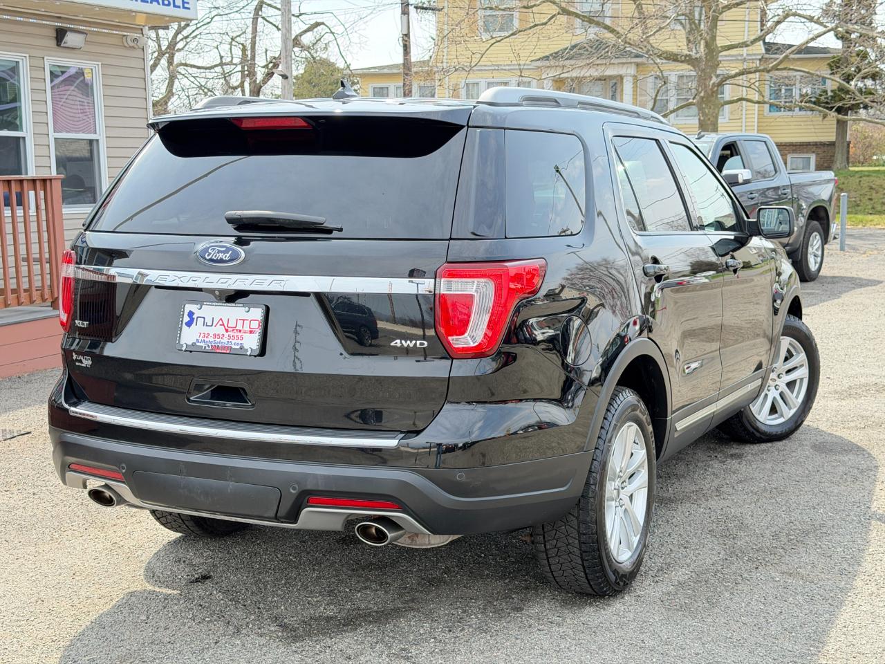 Ford Explorer XLT 4WD 2018