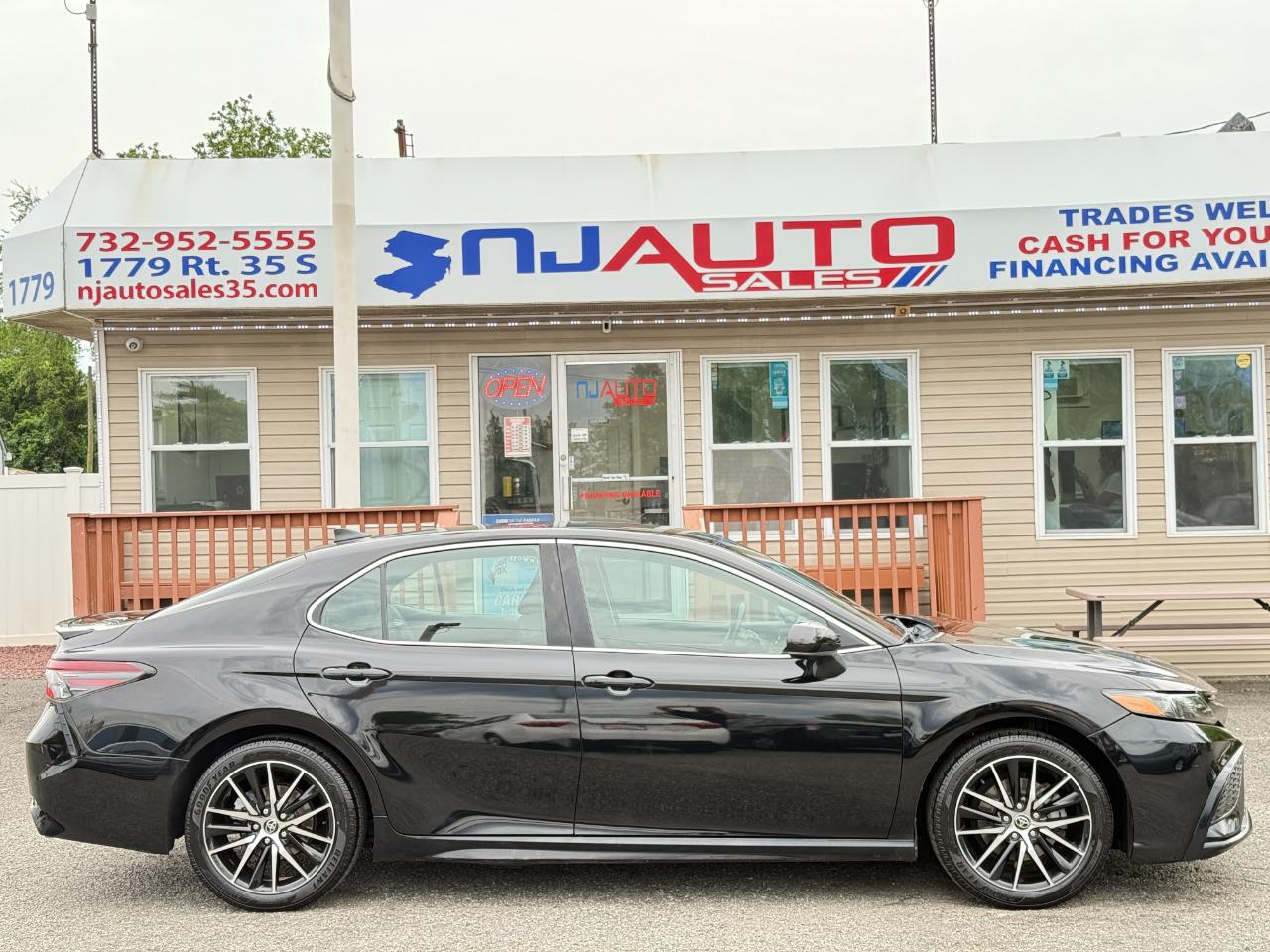 Toyota Camry SE Sport 4D Sedan 2021